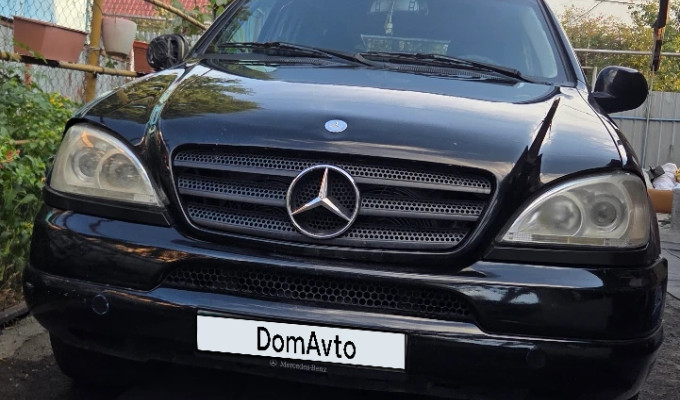 Mercedes-Benz ML-Класс 2001 года