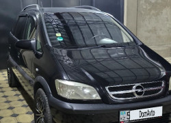 Opel Zafira 2004 года