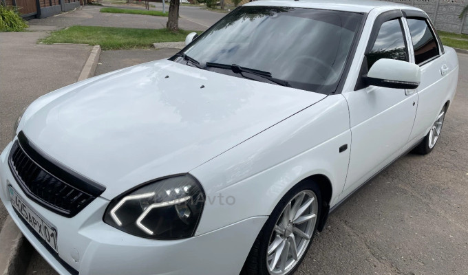 ВАЗ (Lada) Priora 2015 года