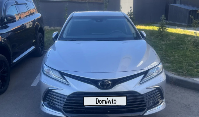 Toyota Camry 2024 года