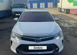Toyota Camry 2015 года