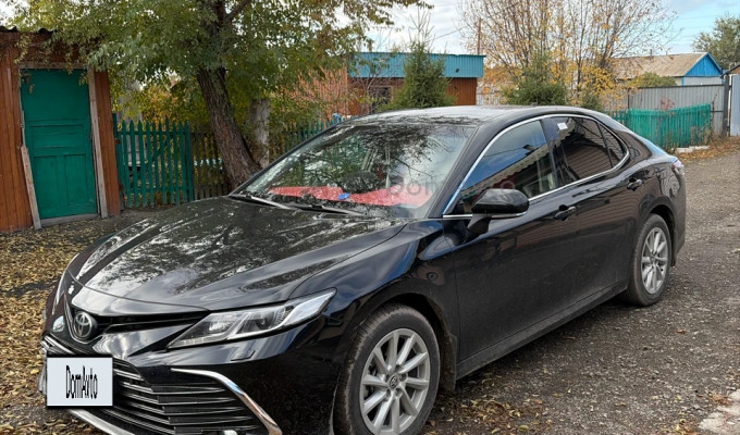 Toyota Camry 2024 года
