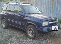 Chevrolet Tracker 2003 года