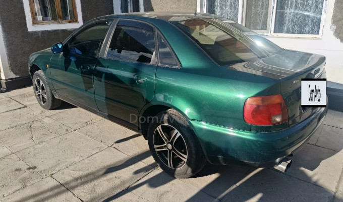 Audi A4 1997 года