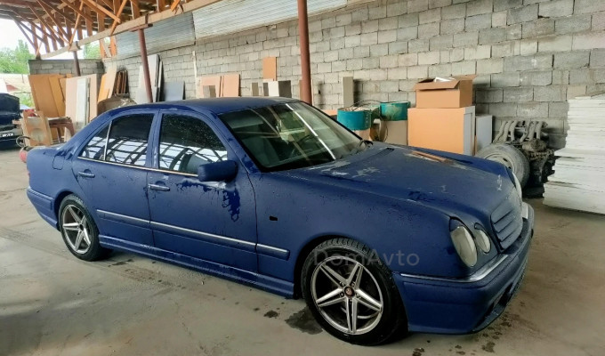Mercedes-Benz E-Класс 1997 года