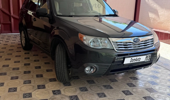 Subaru Forester 2010 года