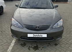Toyota Camry 2005 года
