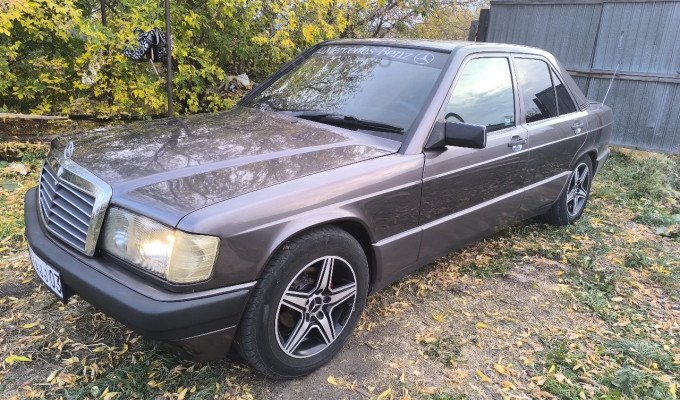 Mercedes-Benz 190 1992 года