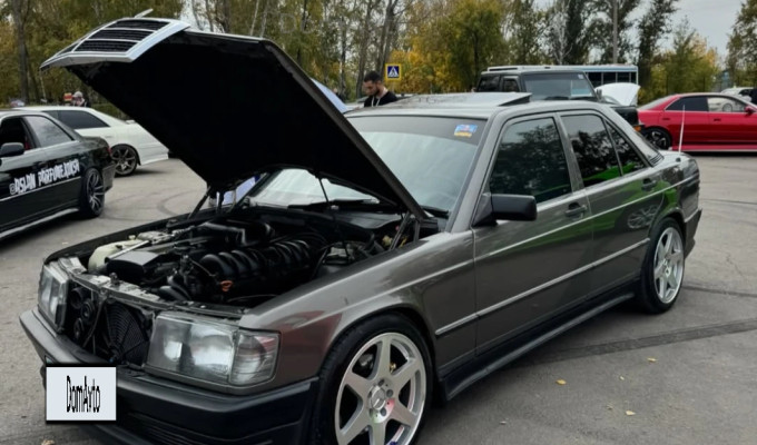 Mercedes-Benz 190 1988 года