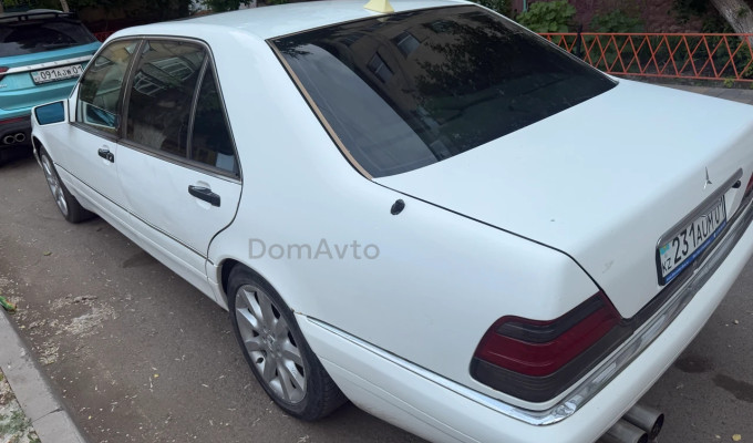 Mercedes-Benz S-Класс 1998 года