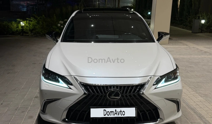 Lexus ES 2022 года