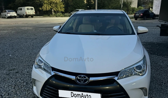Toyota Camry 2015 года