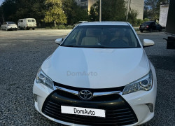 Toyota Camry 2015 года