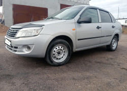 ВАЗ (Lada) Granta 2013 года