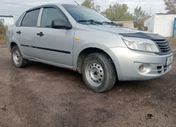 ВАЗ (Lada) Granta 2013 года