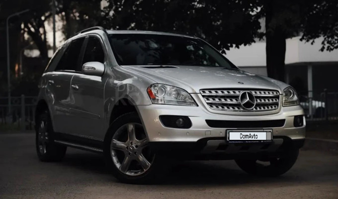 Mercedes-Benz ML-Класс 2006 года