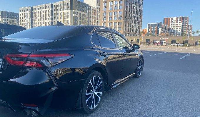 Toyota Camry 2018 года