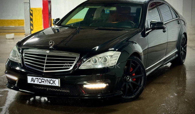 Mercedes-Benz S-Класс 2006 года