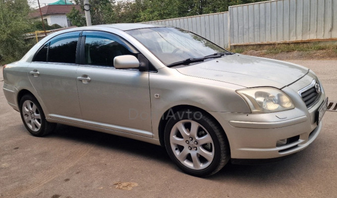 Toyota Avensis 2005 года