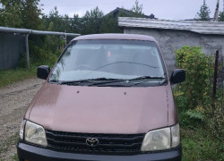 Toyota Town Ace Noah 1997 года