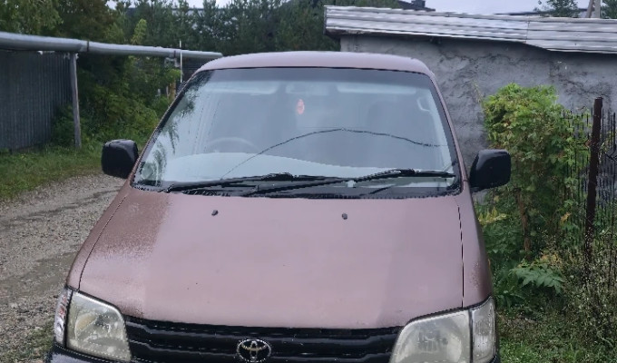 Toyota Town Ace Noah 1997 года