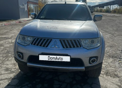 Mitsubishi Pajero Sport 2013 года