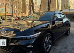 Hyundai Elantra 2024 года