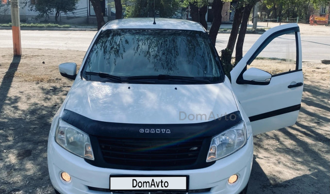 ВАЗ (Lada) Granta 2013 года