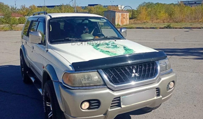 Mitsubishi Montero Sport 2004 года