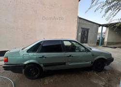 Volkswagen Passat 1993 года
