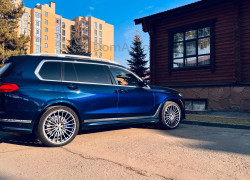 BMW X7 2022 года