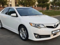 Toyota Camry 2013 года