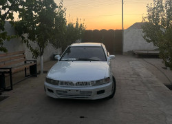 Mitsubishi Galant 2001 года