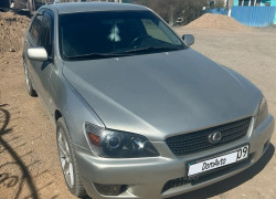 Lexus IS 2001 года