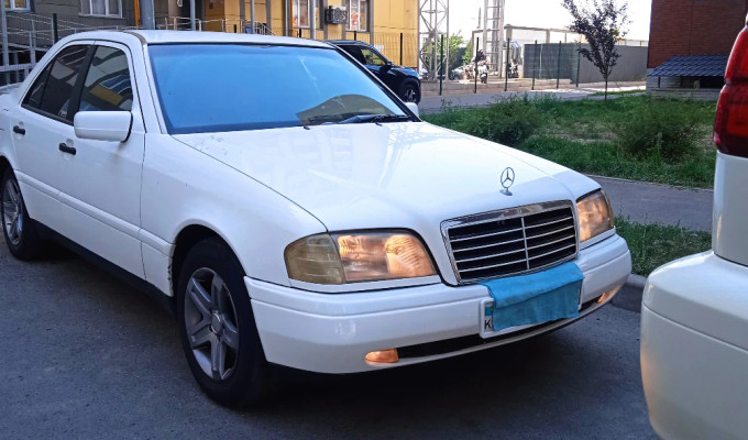 Mercedes-Benz C-Класс 1994 года