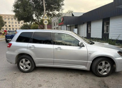 Mitsubishi Airtrek 2002 года