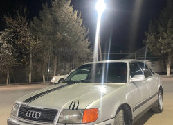 Audi 100 1994 года