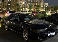 BMW 5 серия 1998 года