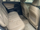 Toyota RAV4 2011 года