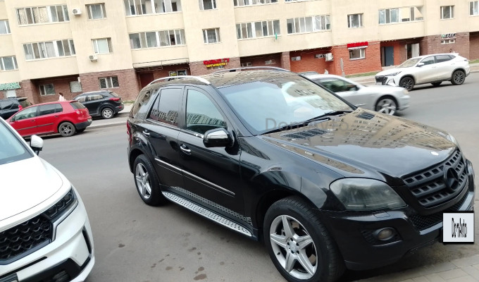 Mercedes-Benz ML-Класс 2009 года