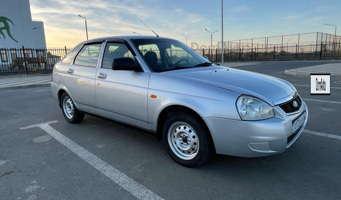ВАЗ (Lada) Priora 2012 года