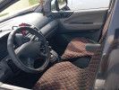 Mitsubishi Space Wagon 1998 года