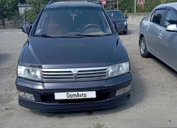Mitsubishi Space Wagon 1998 года