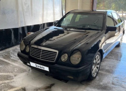 Mercedes-Benz E-Класс 1996 года
