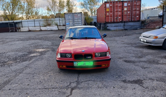 BMW 3 серия 1993 года