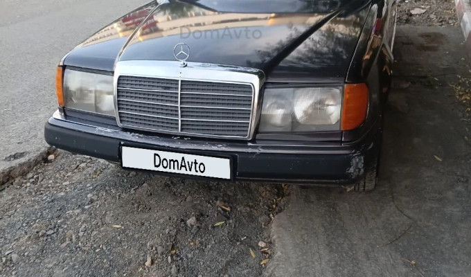 Mercedes-Benz E-Класс 1992 года