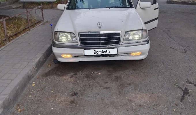 Mercedes-Benz C-Класс 1993 года