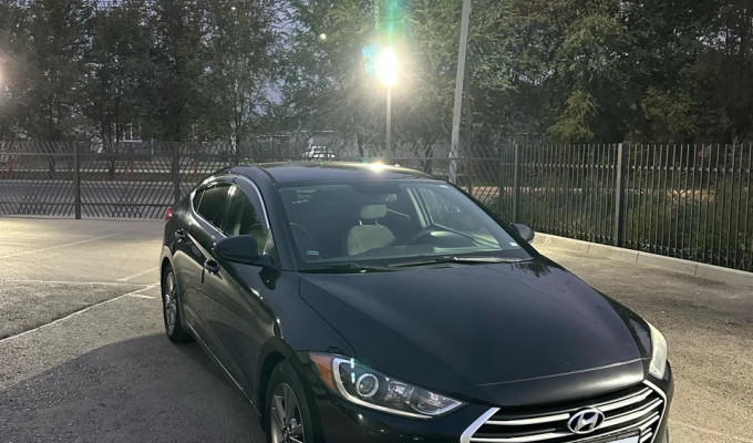 Hyundai Elantra 2018 года