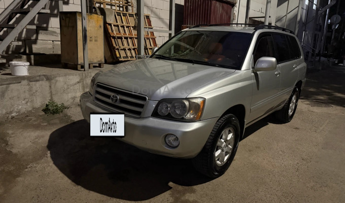 Toyota Highlander 2003 года