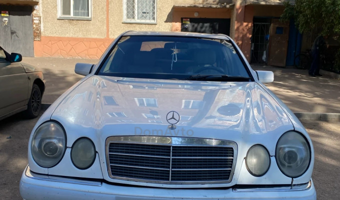 Mercedes-Benz E-Класс 1997 года